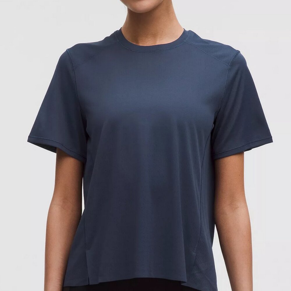 Lululemon •  Fast and Free Short-Sleeve Shirt • Club Blue • Small • Jersey